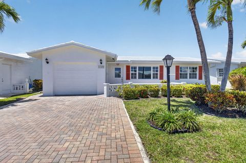 Photo of 1709 SW 20th Street, Boynton Beach, FL 33426 (MLS # B26021636)