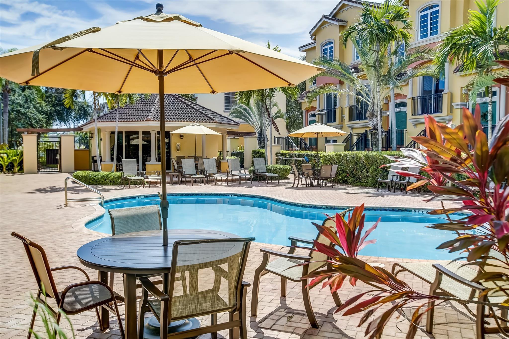 Villas at Coral Heights - Residential