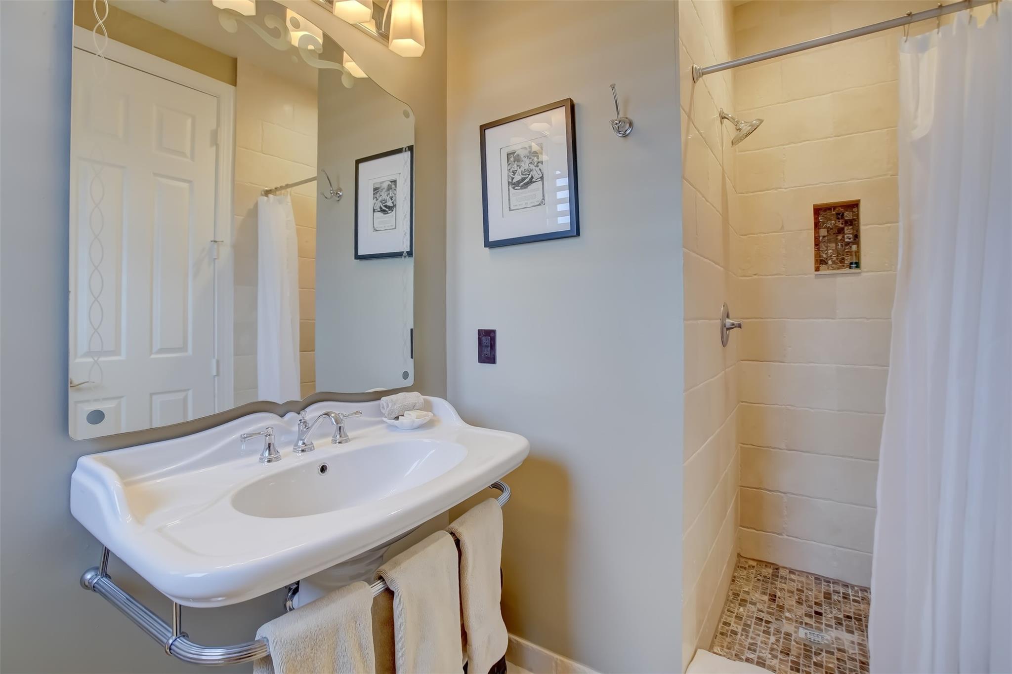 Villas at Coral Heights - Residential