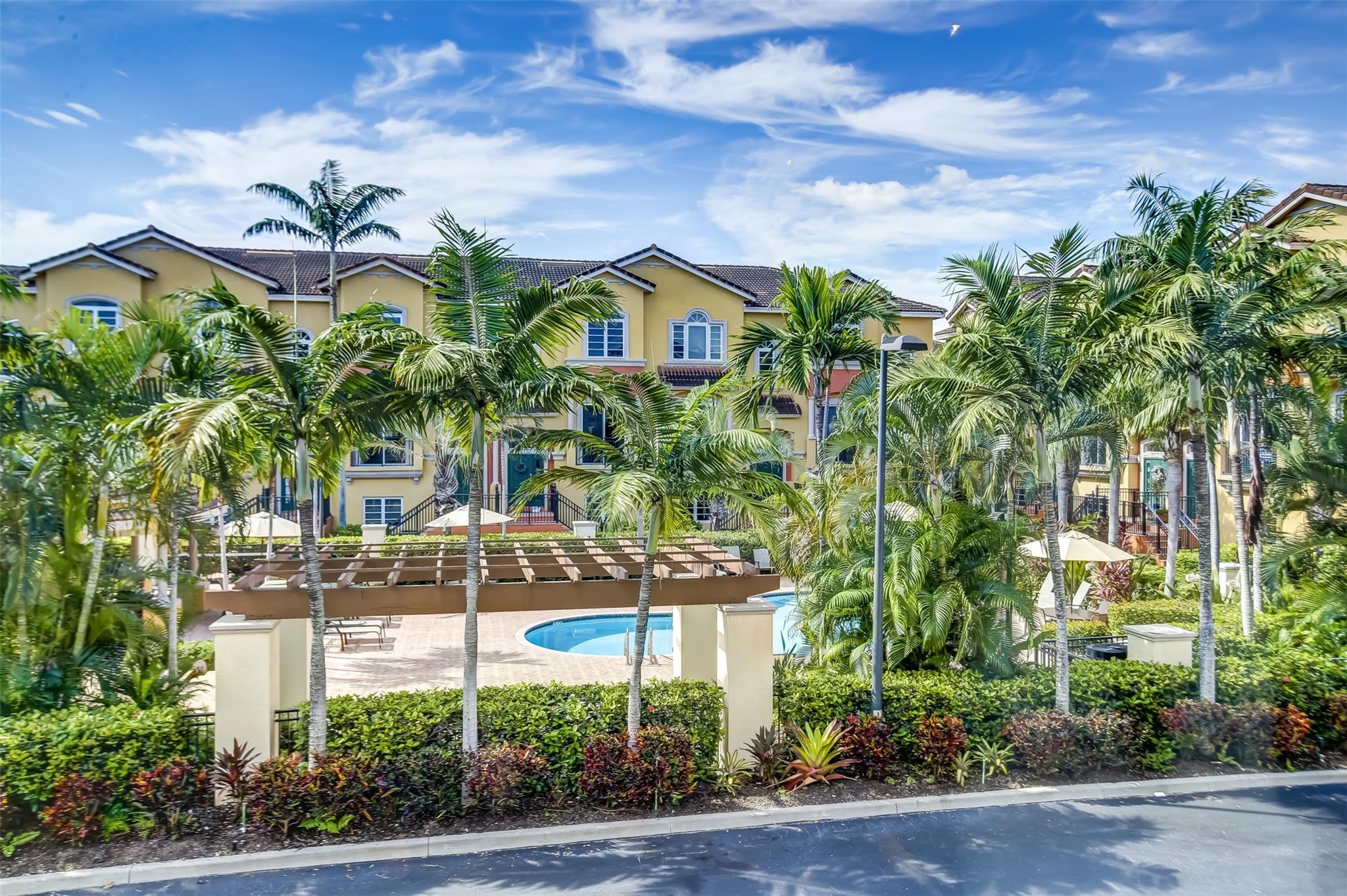 Villas at Coral Heights - Residential