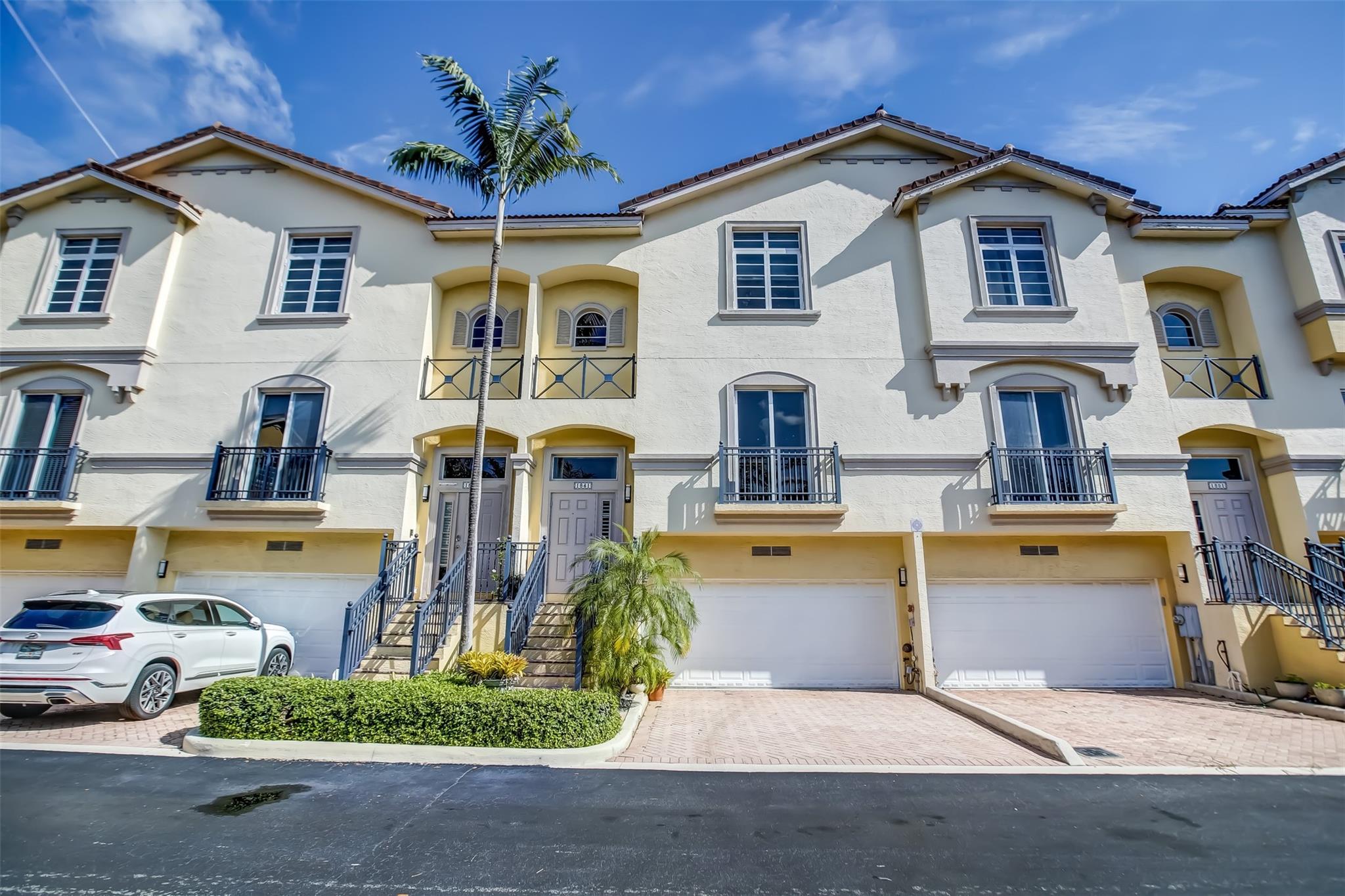 Villas at Coral Heights - Residential