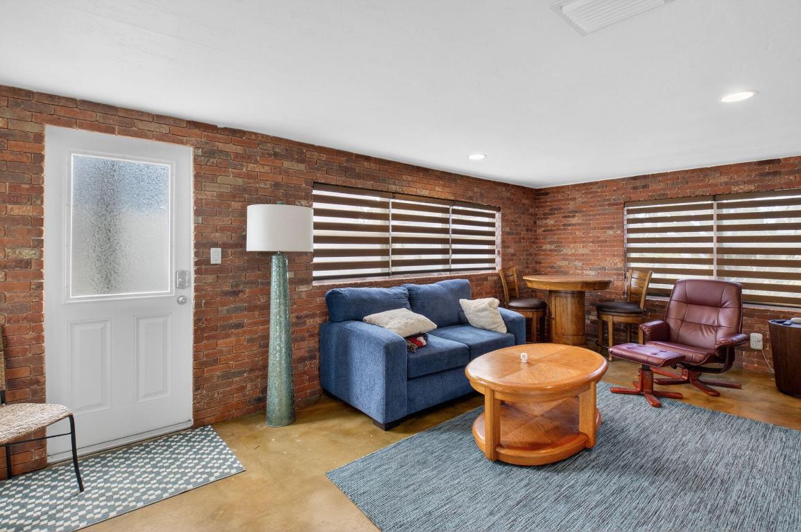 SEACREST HILLS - Residential