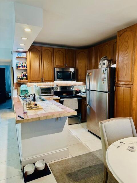 1150 NW 30th Court NW 203