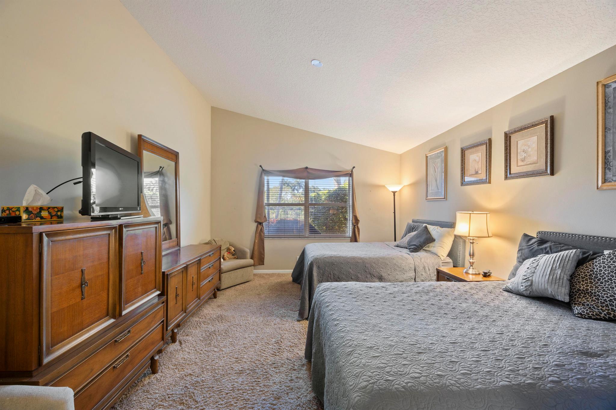 Palladium/Twin Lakes - Residential