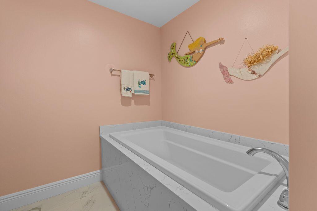 SEAQUAY CONDOMINIUM - Residential Lease