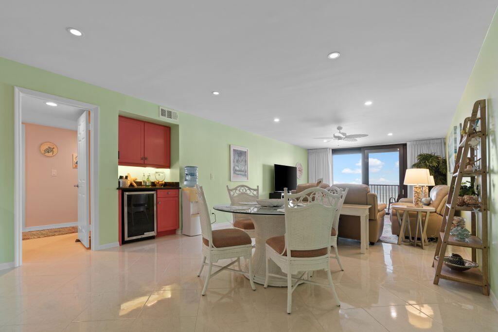 SEAQUAY CONDOMINIUM - Residential Lease