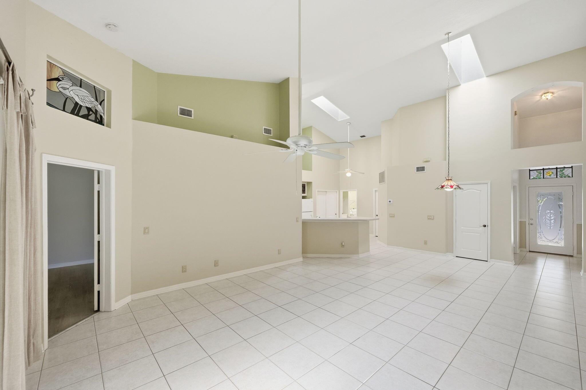 HARBOUR ISLES AT LAKE CHA - Residential