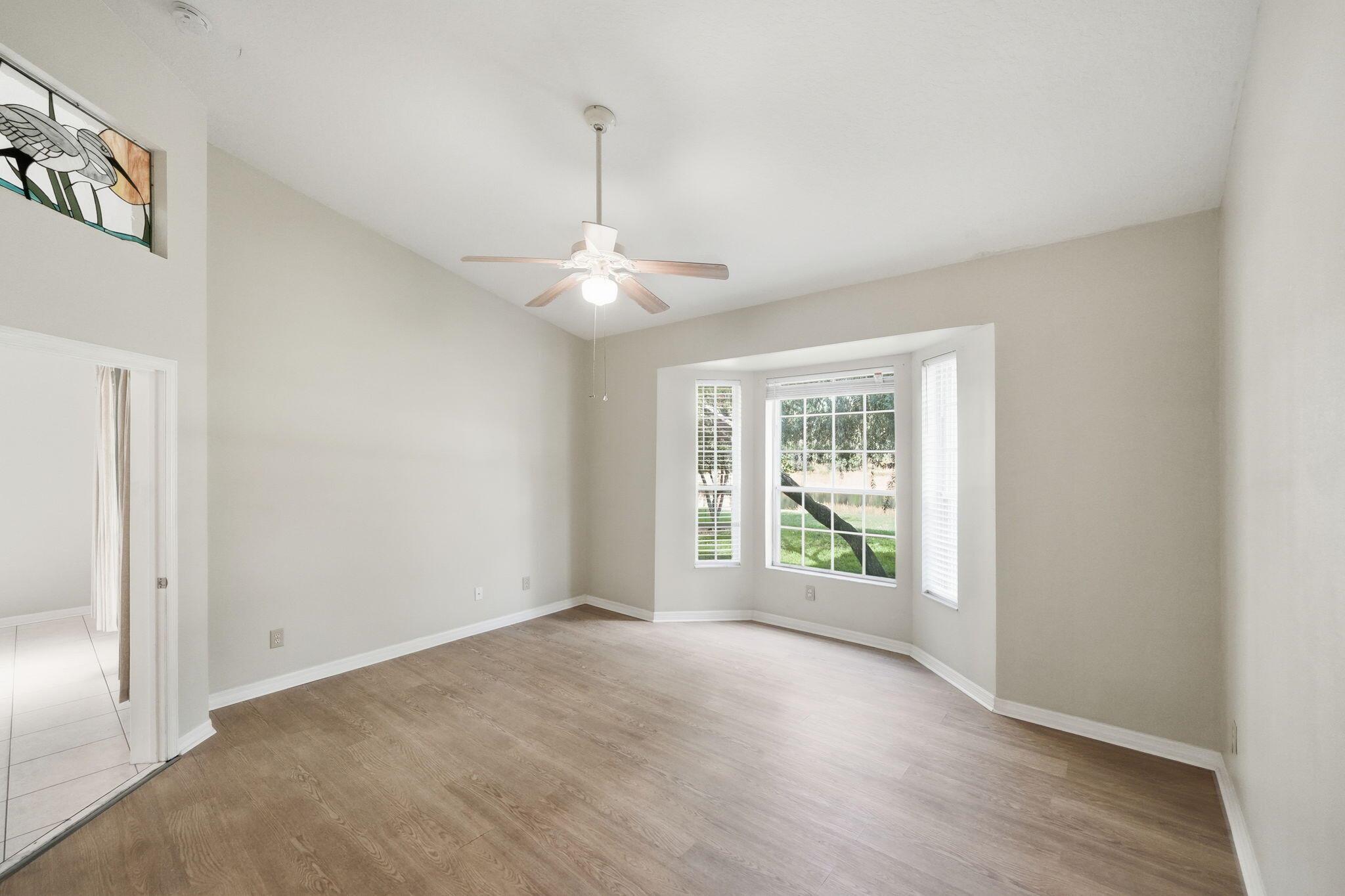 HARBOUR ISLES AT LAKE CHA - Residential