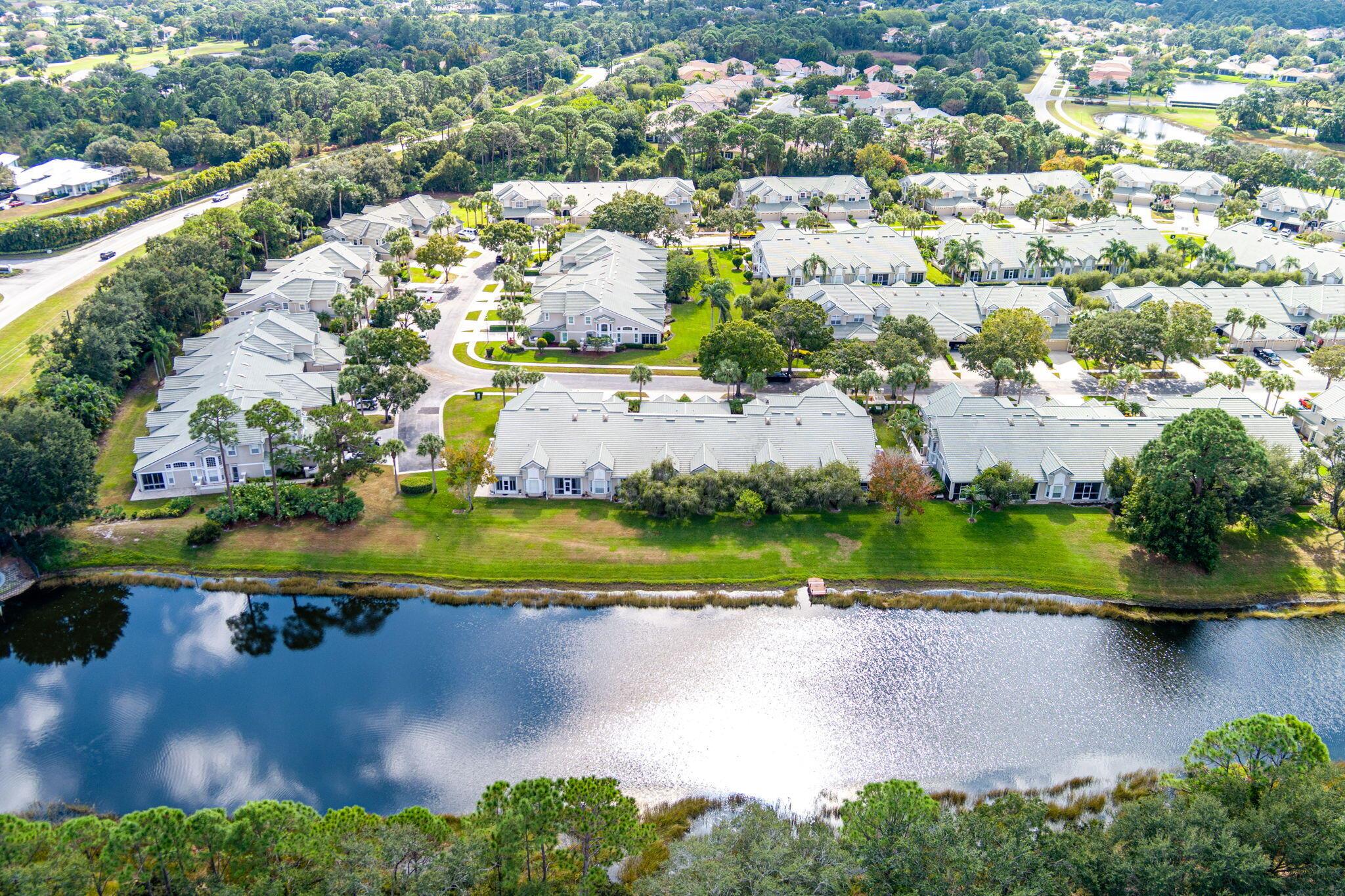 HARBOUR ISLES AT LAKE CHA - Residential