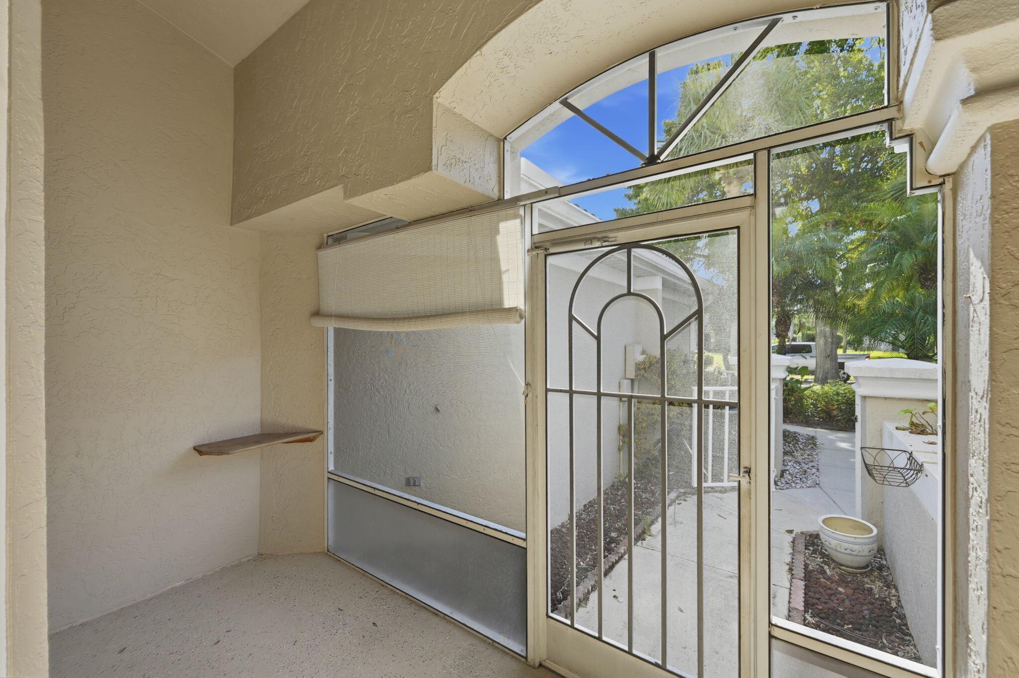 HARBOUR ISLES AT LAKE CHA - Residential