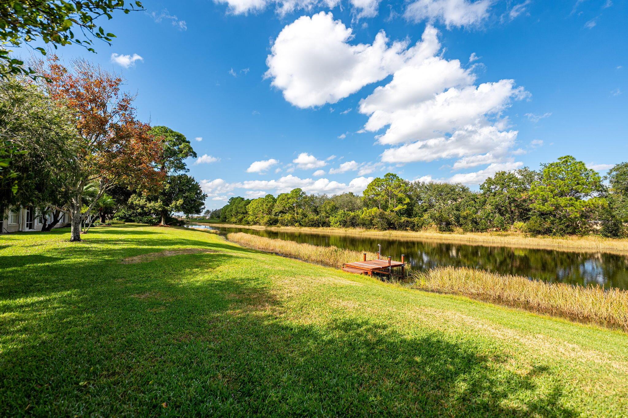 HARBOUR ISLES AT LAKE CHA - Residential