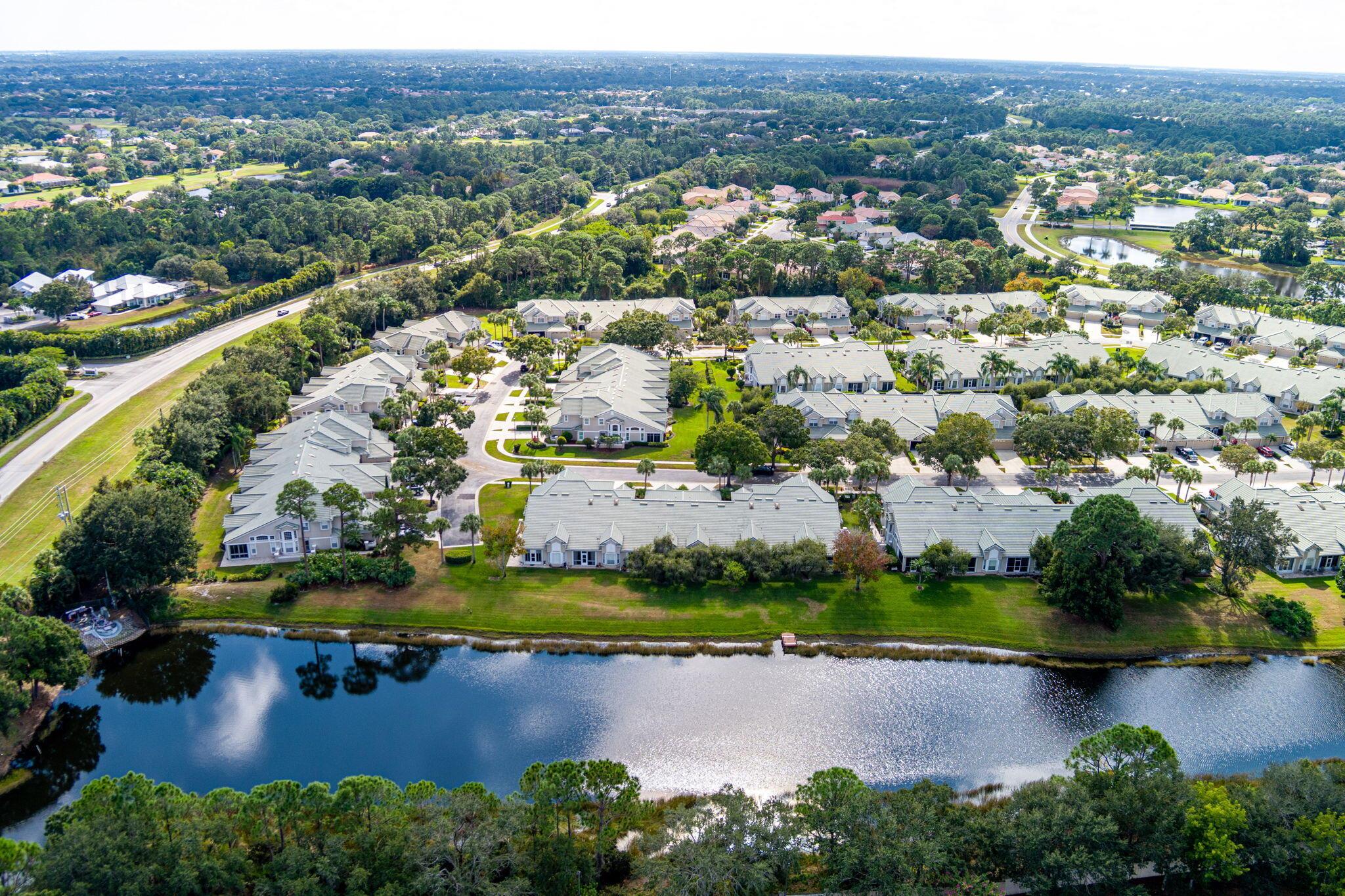HARBOUR ISLES AT LAKE CHA - Residential