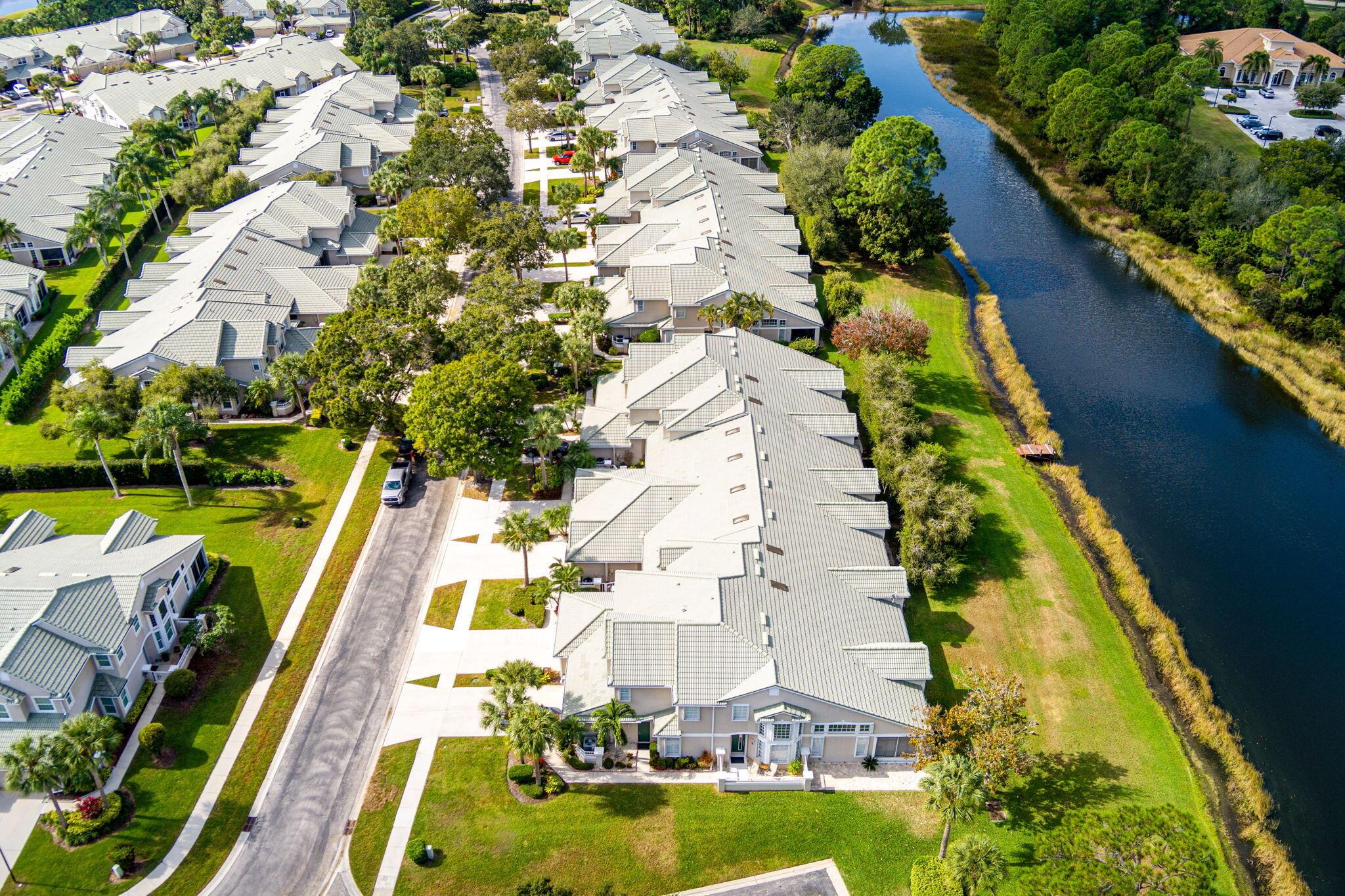 HARBOUR ISLES AT LAKE CHA - Residential