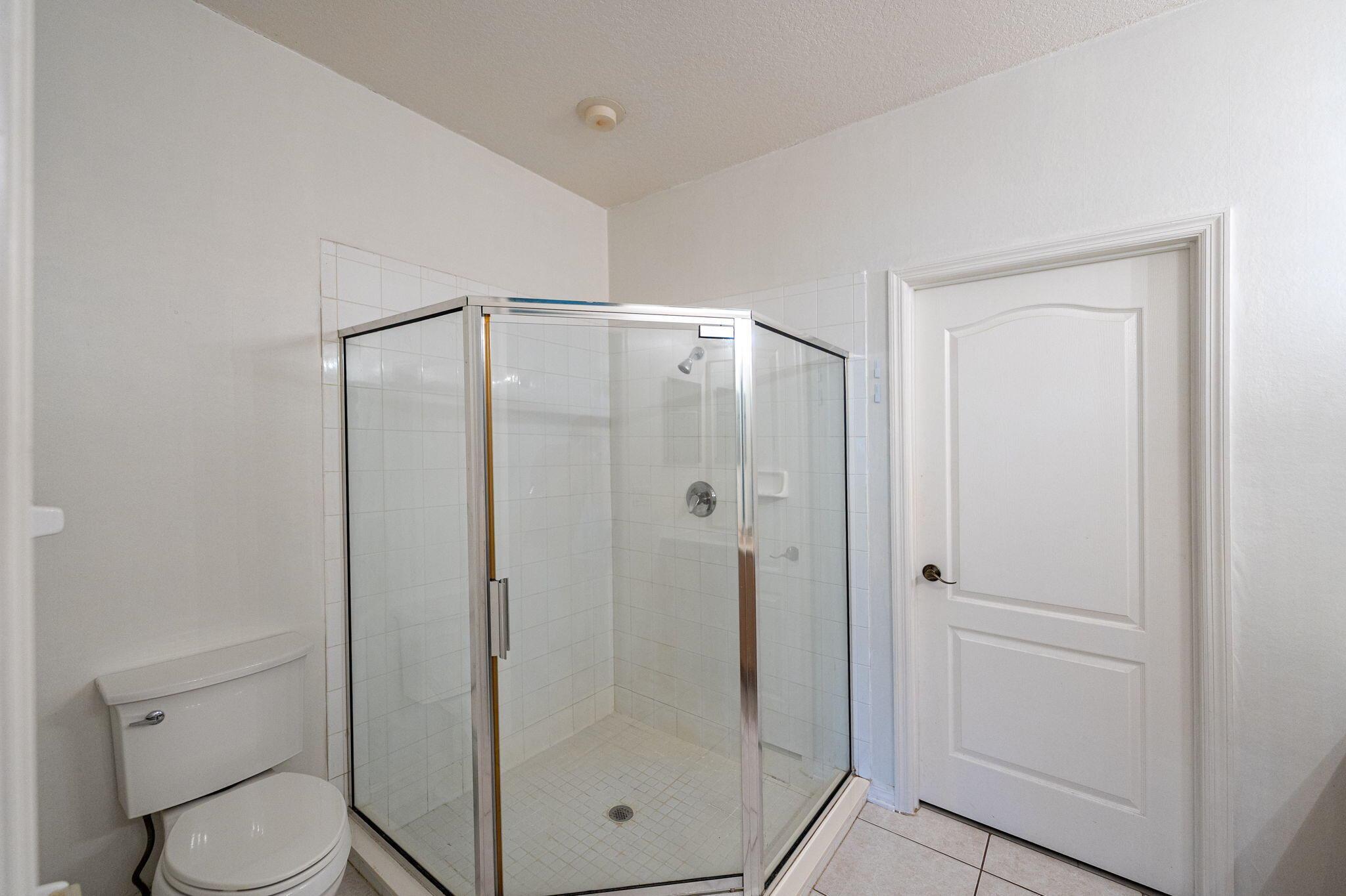 HARBOUR ISLES AT LAKE CHA - Residential