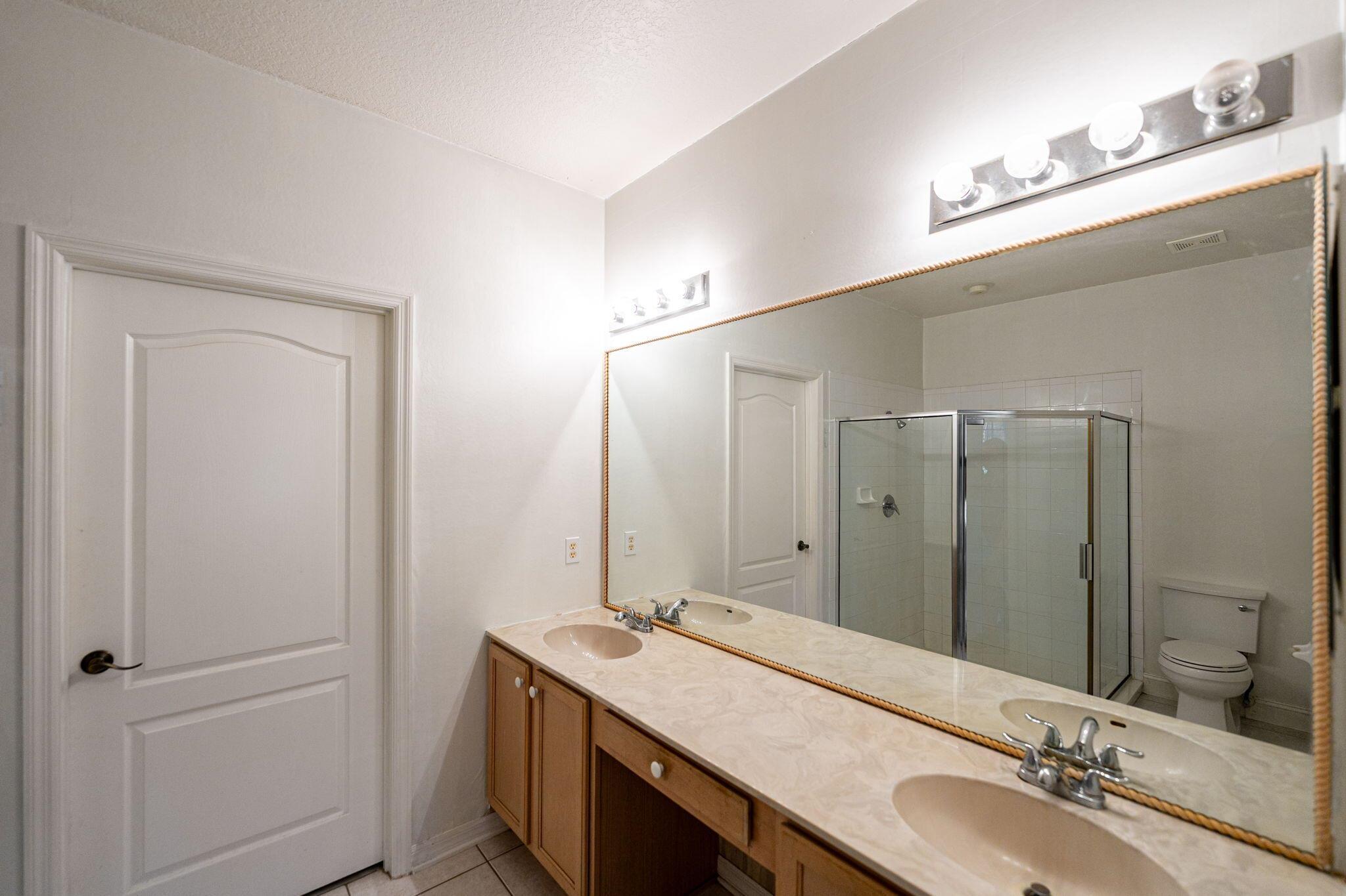 HARBOUR ISLES AT LAKE CHA - Residential