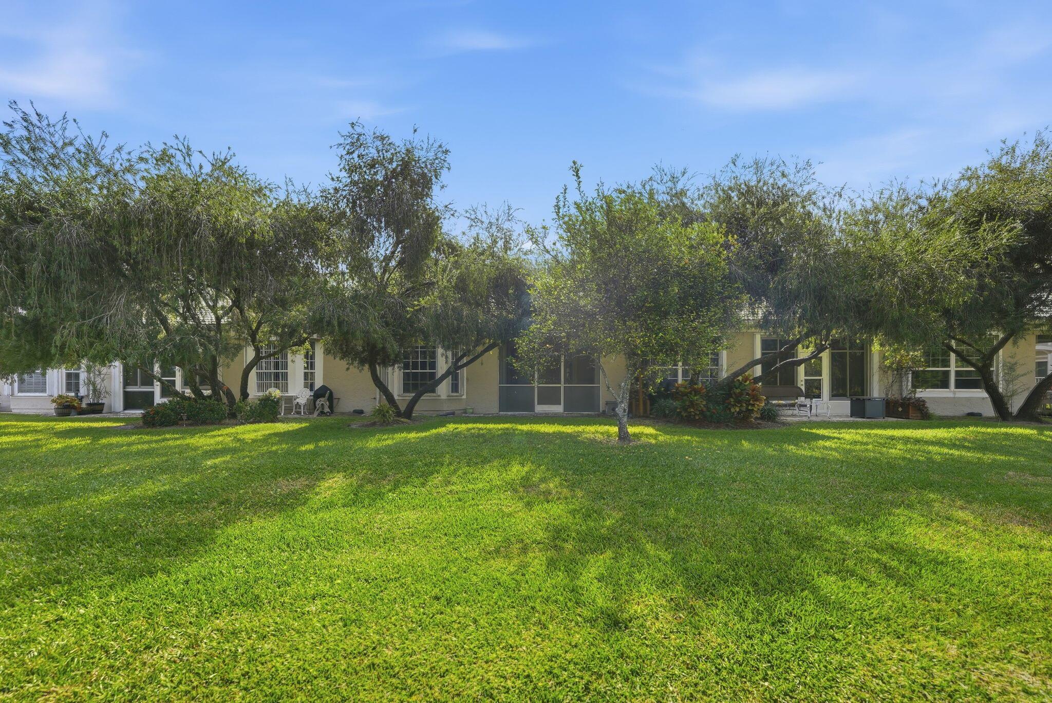 HARBOUR ISLES AT LAKE CHA - Residential