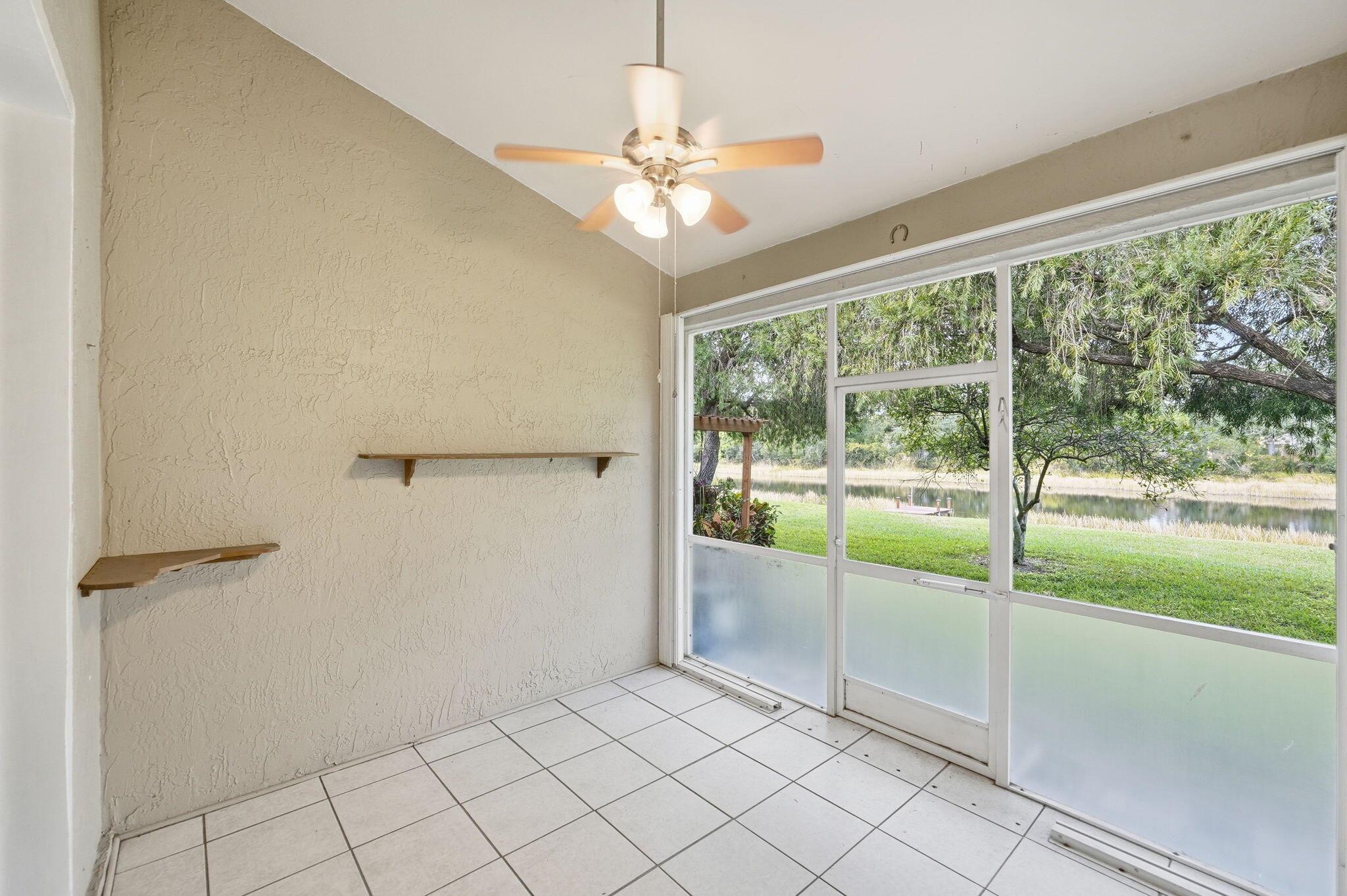 HARBOUR ISLES AT LAKE CHA - Residential