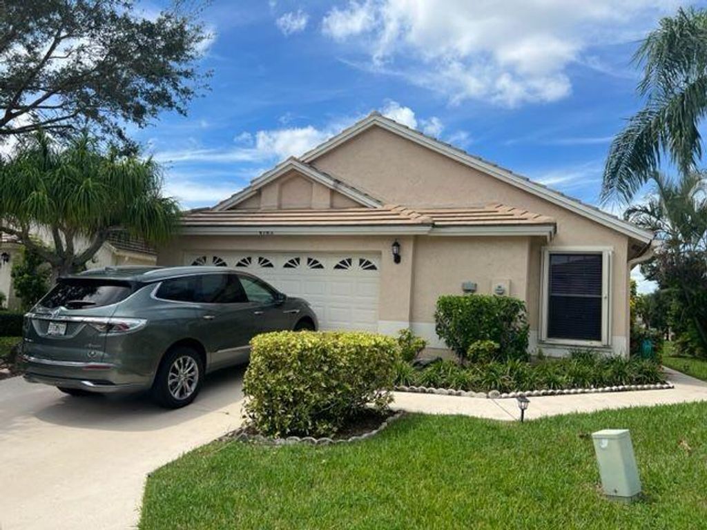 Photo of 4783 Brighton Lakes Boulevard, Boynton Beach, FL 33436 (MLS # R11021026)