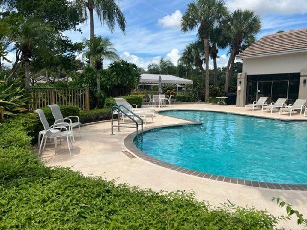 Photo of 4783 Brighton Lakes Boulevard, Boynton Beach, FL 33436 (MLS # R11021026)