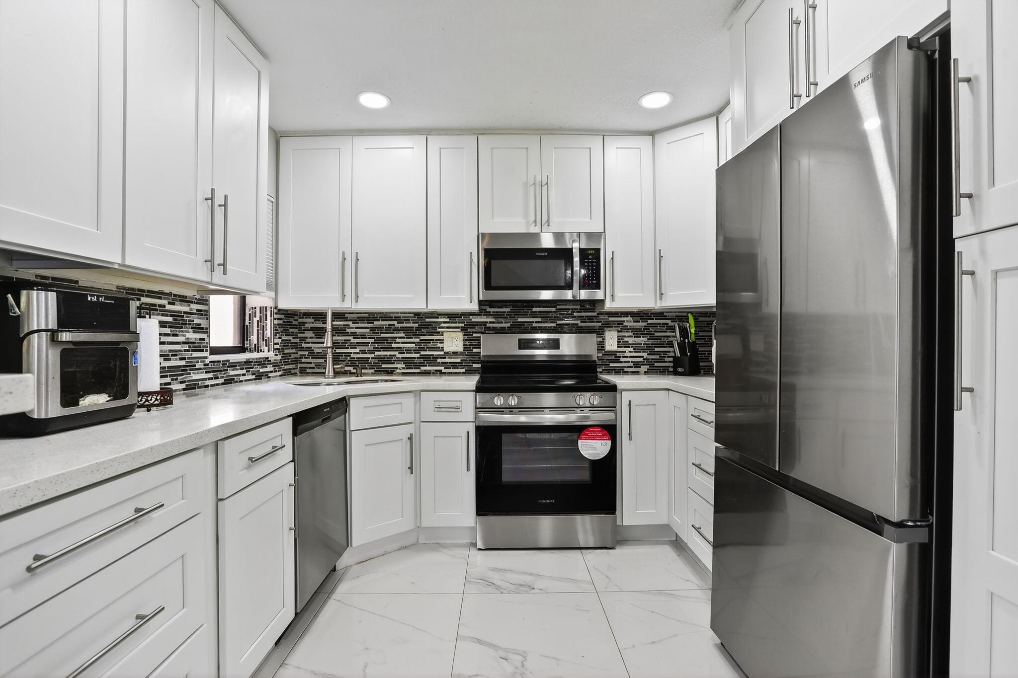 APPLEWOOD VILLAGE II-B CO - Residential