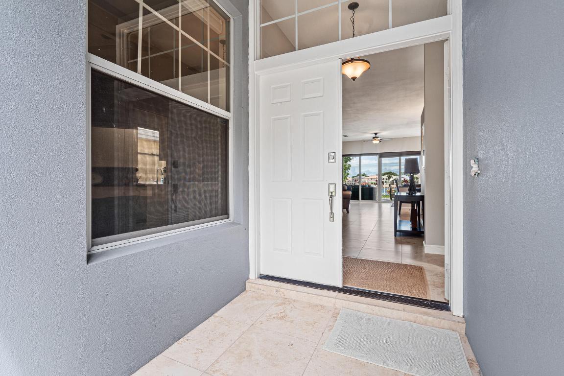 960 Bear Island Circle