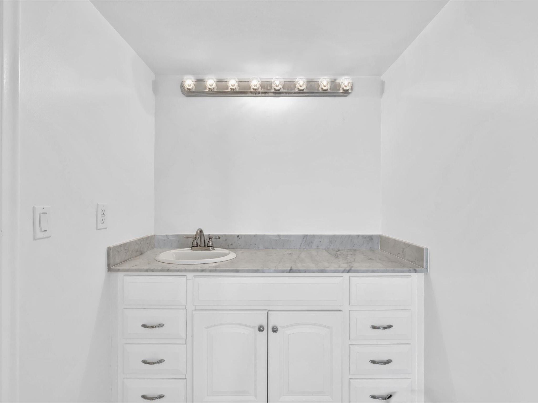OPAL TOWERS WEST CONDO - Residential Lease