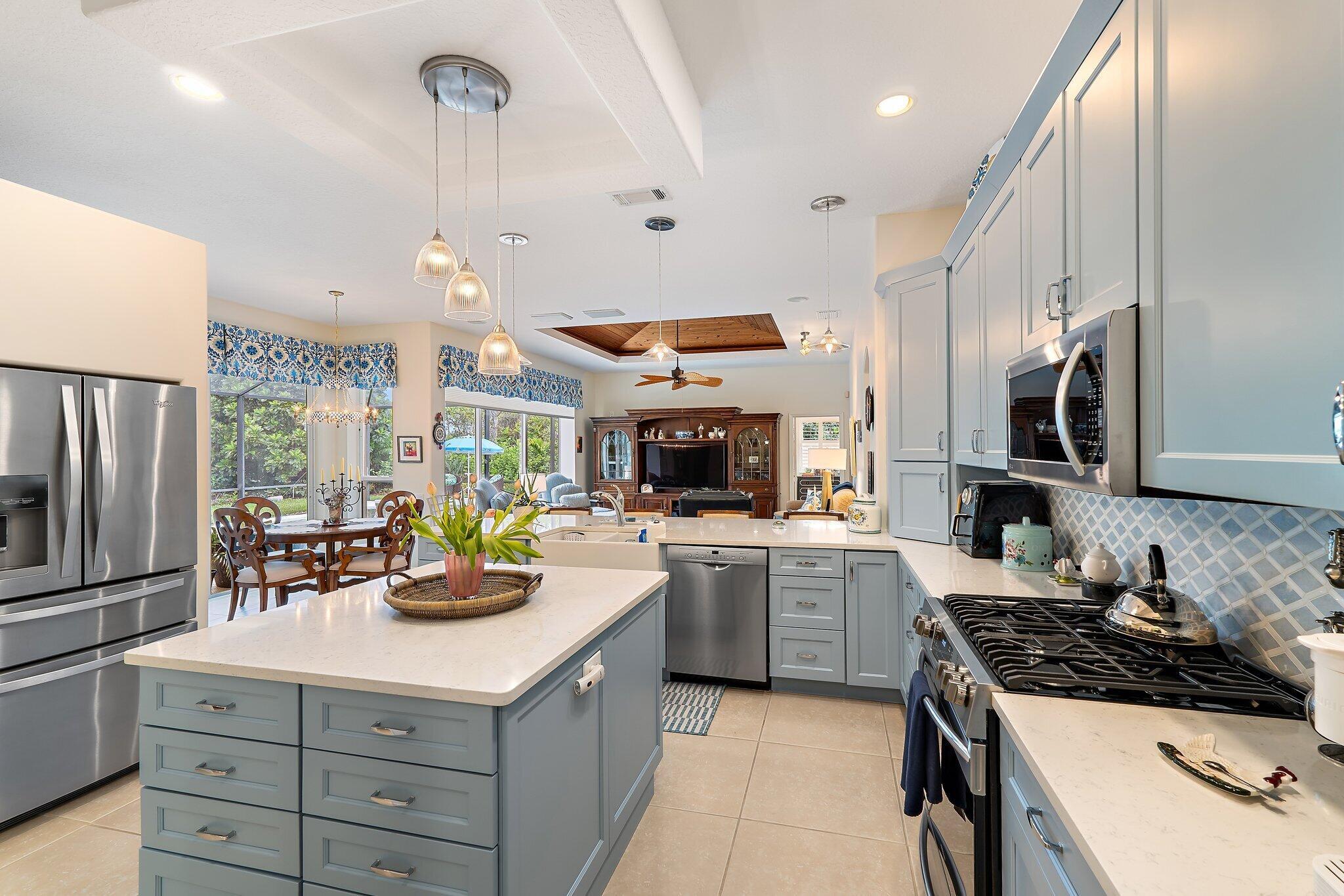 5621 SE Forest Glade Trail