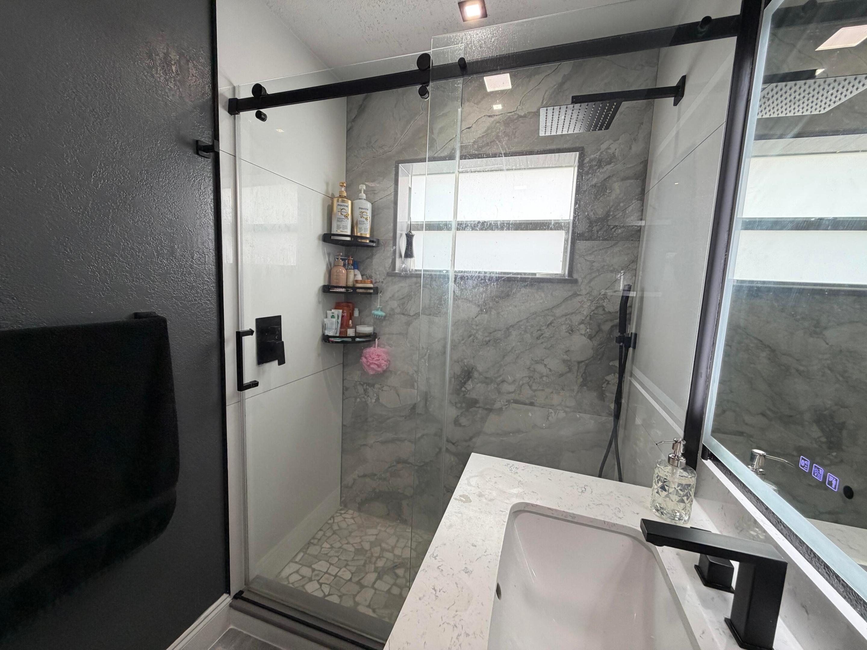 GOLFVIEW HEIGHTS 8 - Residential