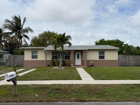 709 Caddie Place West Palm Beach FL 33409