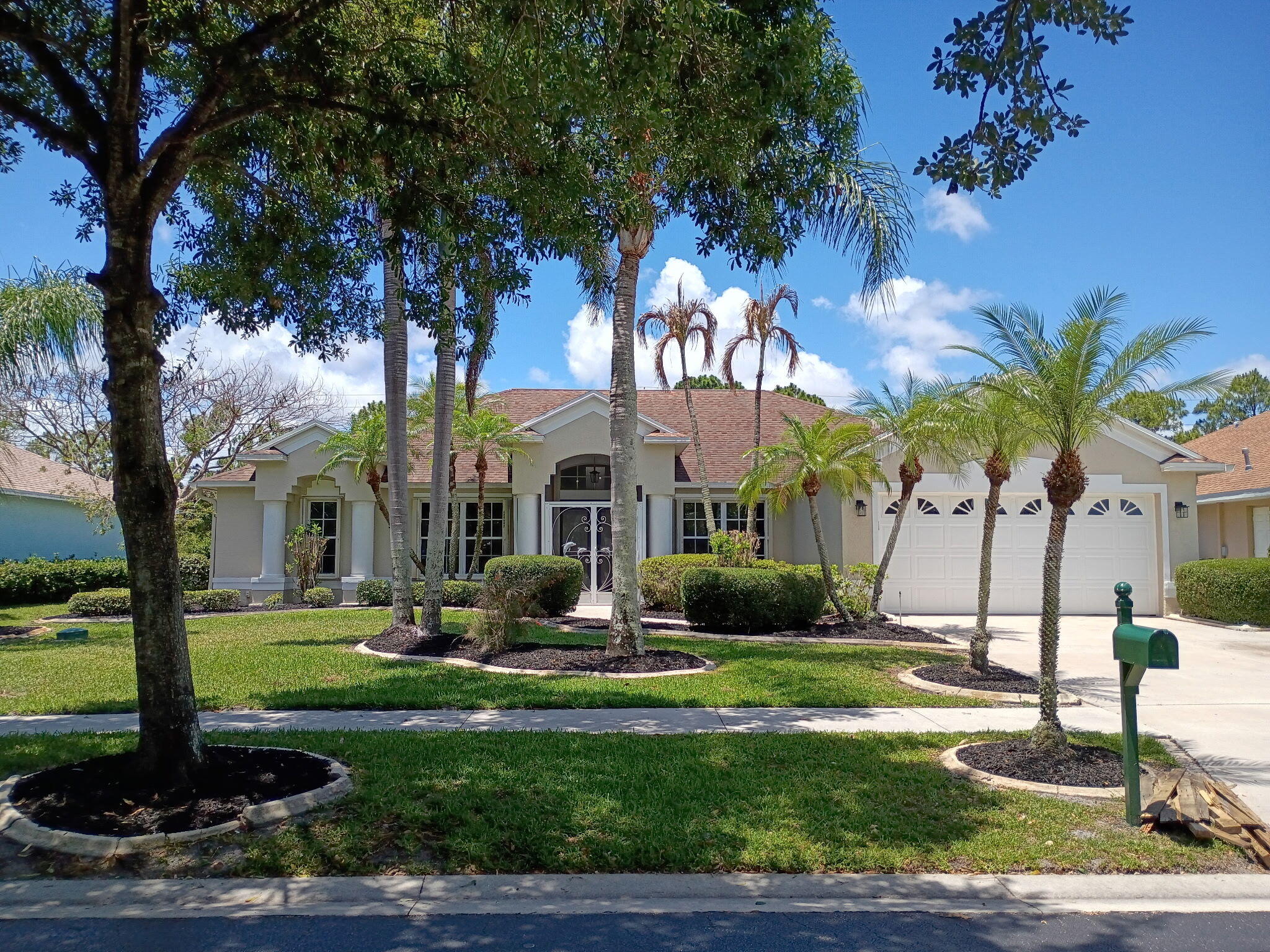 SAWGRASS LAKES PLAT NO 1 PUD PHASE 1A - Residential