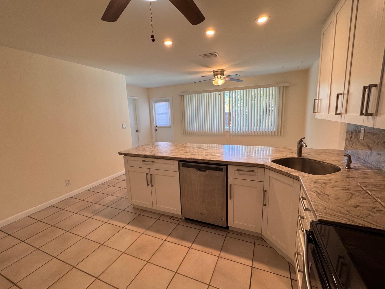 Coral Ridge Country Club - Residential Lease