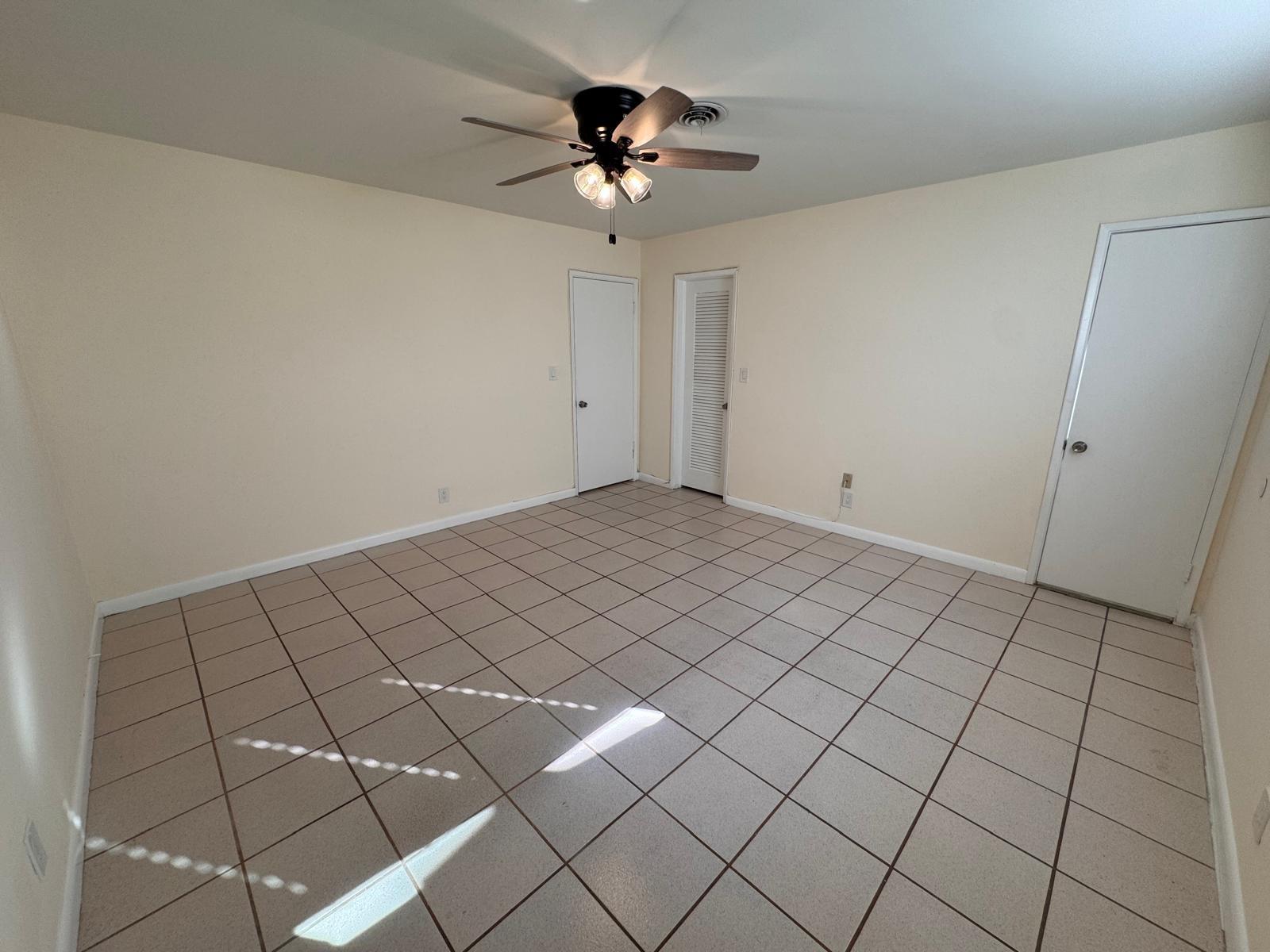 Coral Ridge Country Club - Residential Lease