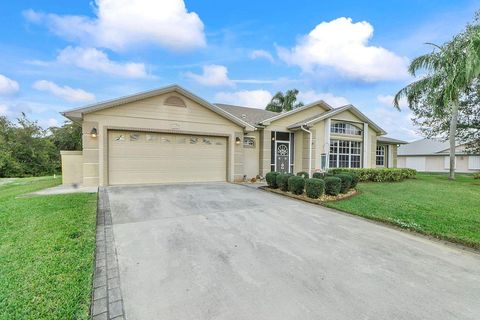 A home in Port St Lucie