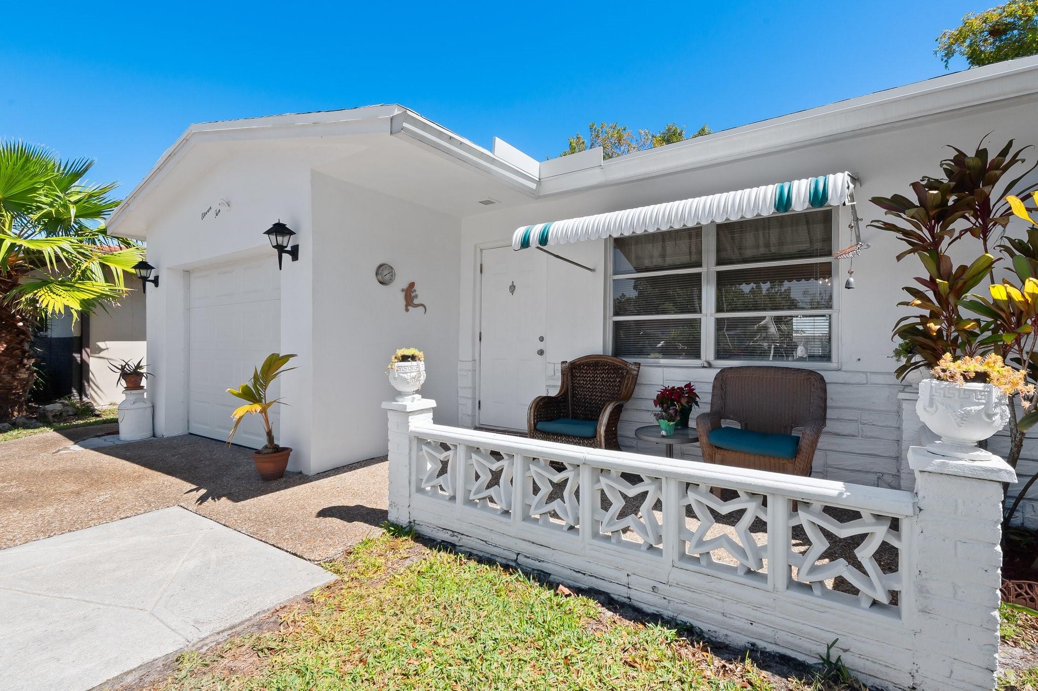 1110 NW 74th Ave