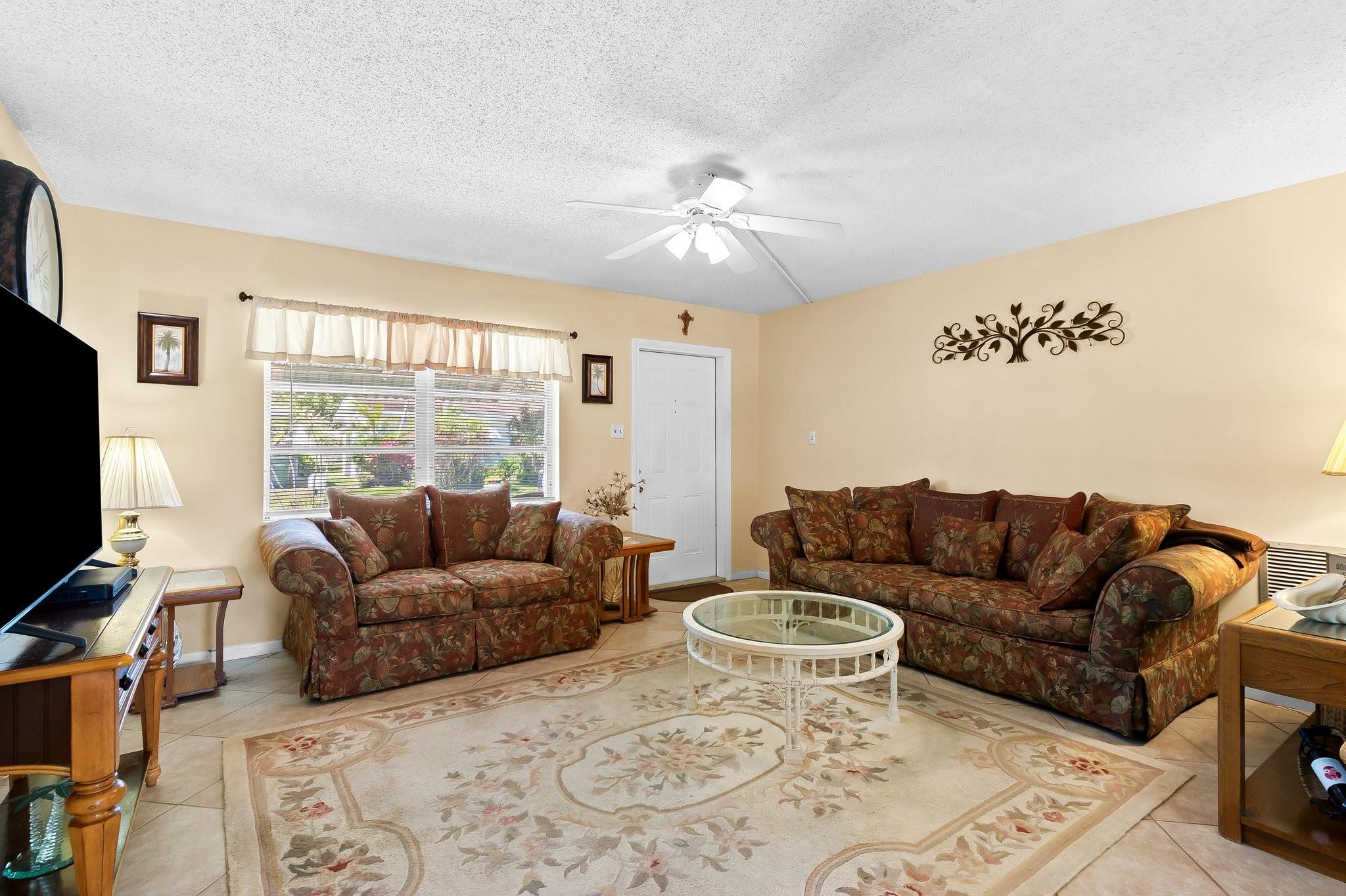 1110 NW 74th Ave