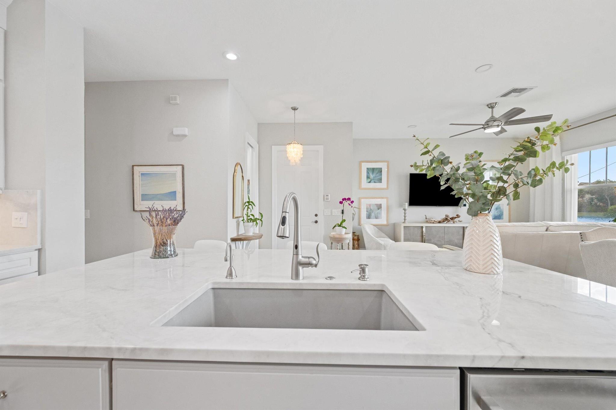 CITYSIDE CONDOMINIUM - Residential