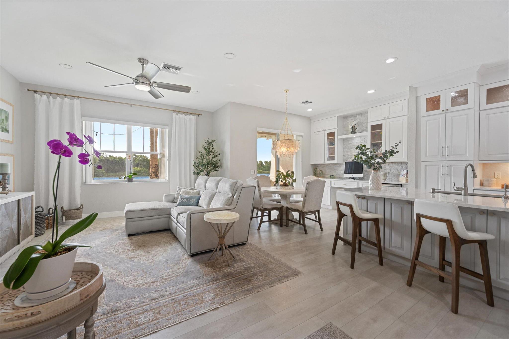 CITYSIDE CONDOMINIUM - Residential