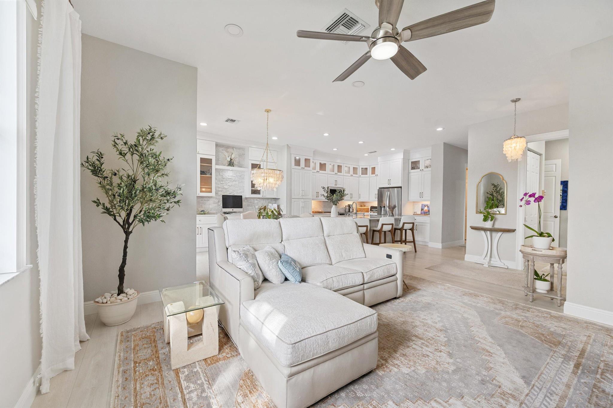 CITYSIDE CONDOMINIUM - Residential