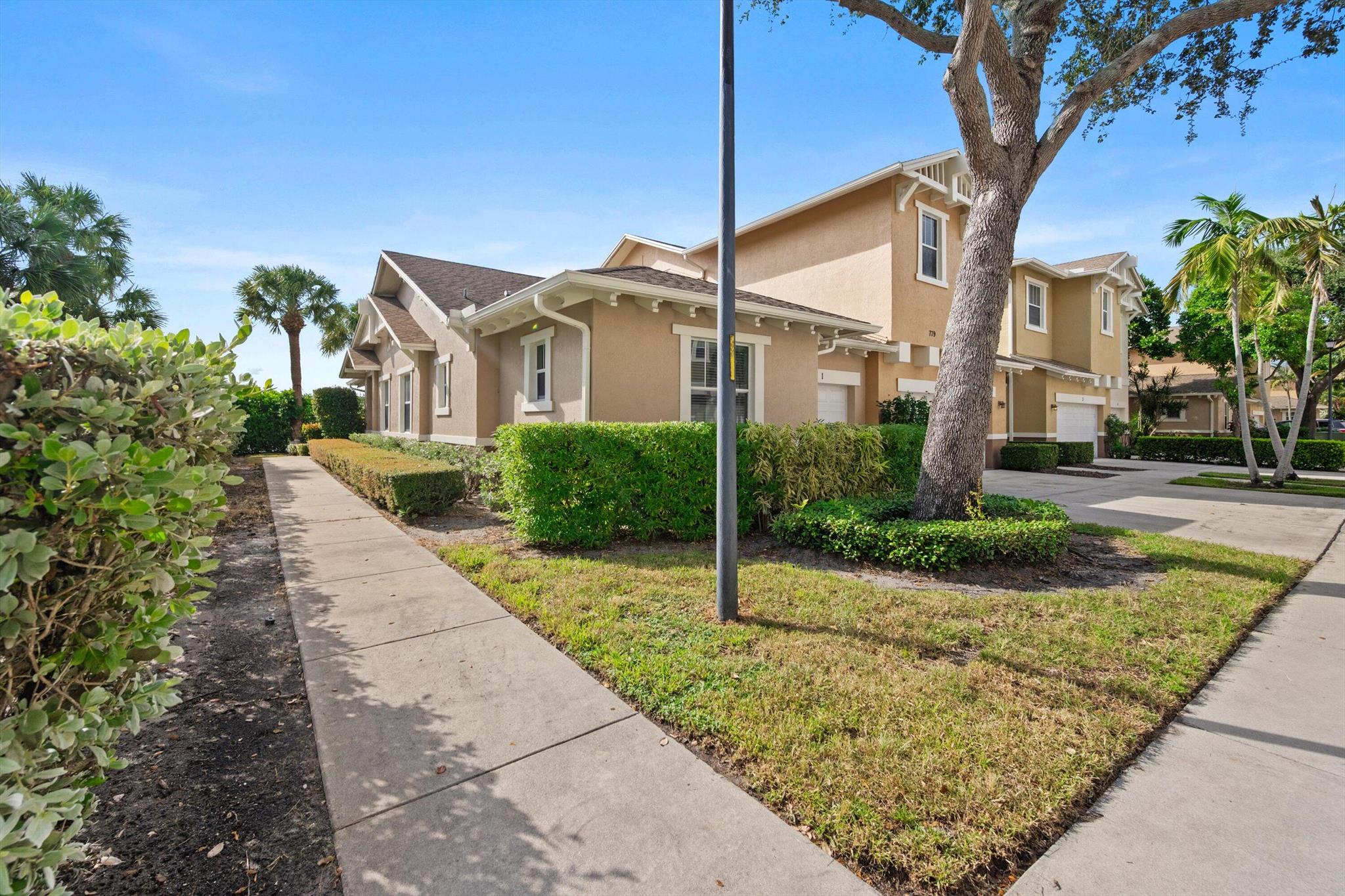 CITYSIDE CONDOMINIUM - Residential