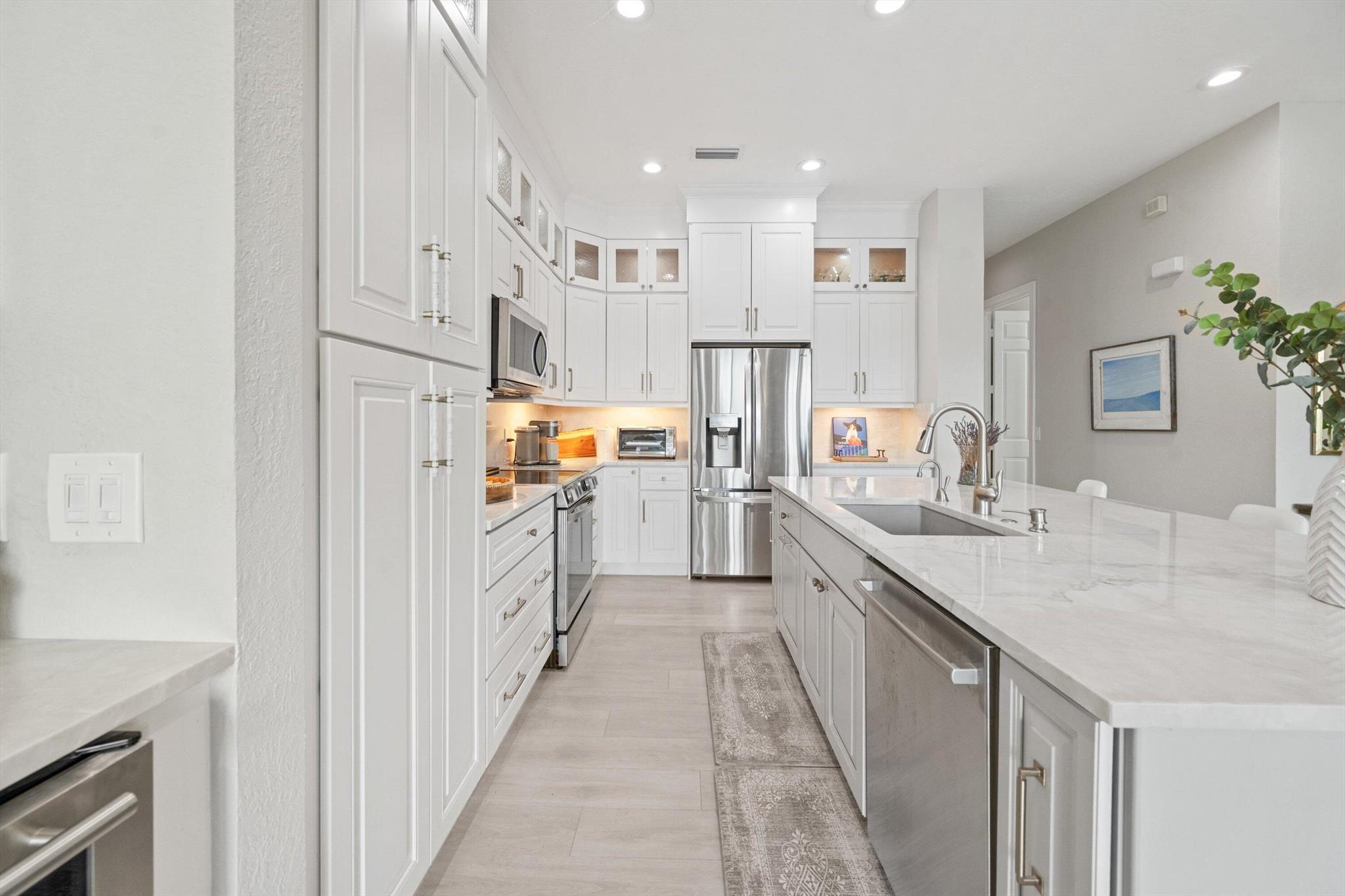 CITYSIDE CONDOMINIUM - Residential