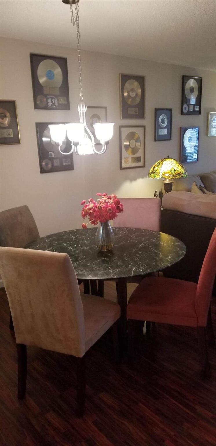 VILLAGES OF ORIOLE BONAIR - Residential