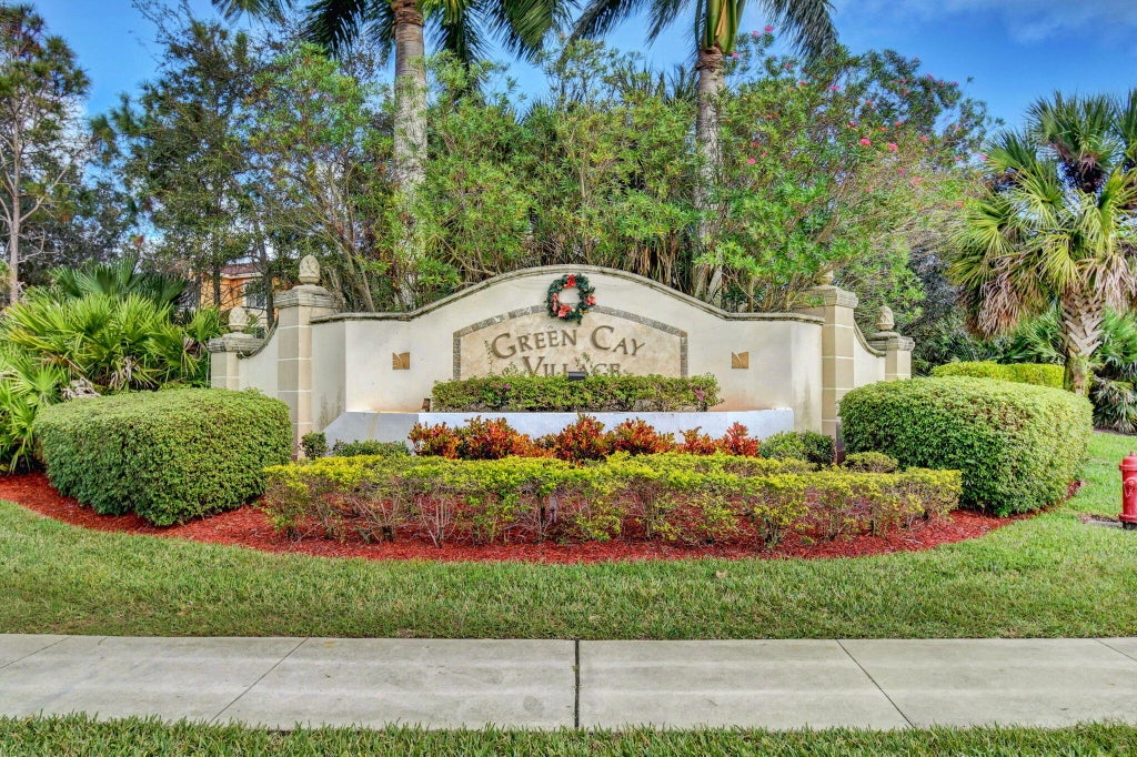 Photo of 6736 Old Farm Trail, Boynton Beach, FL 33437 (MLS # R11096838)