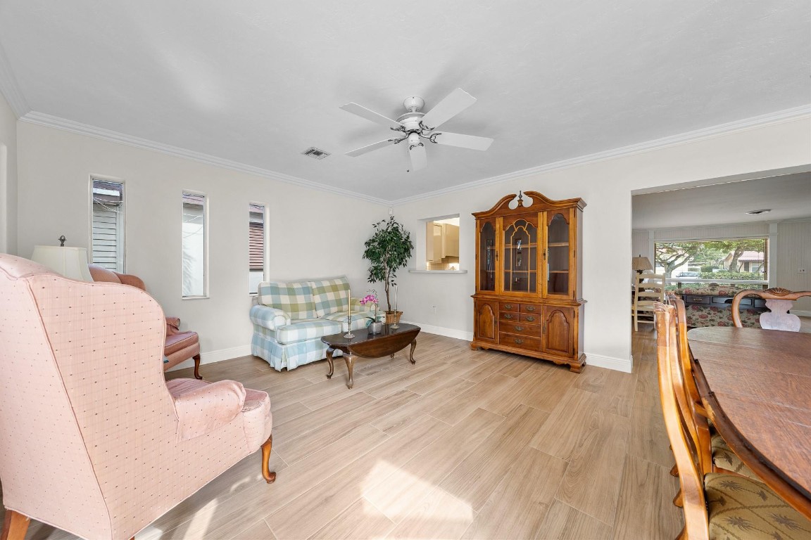 Hollywood Hills 6-22 B - Residential