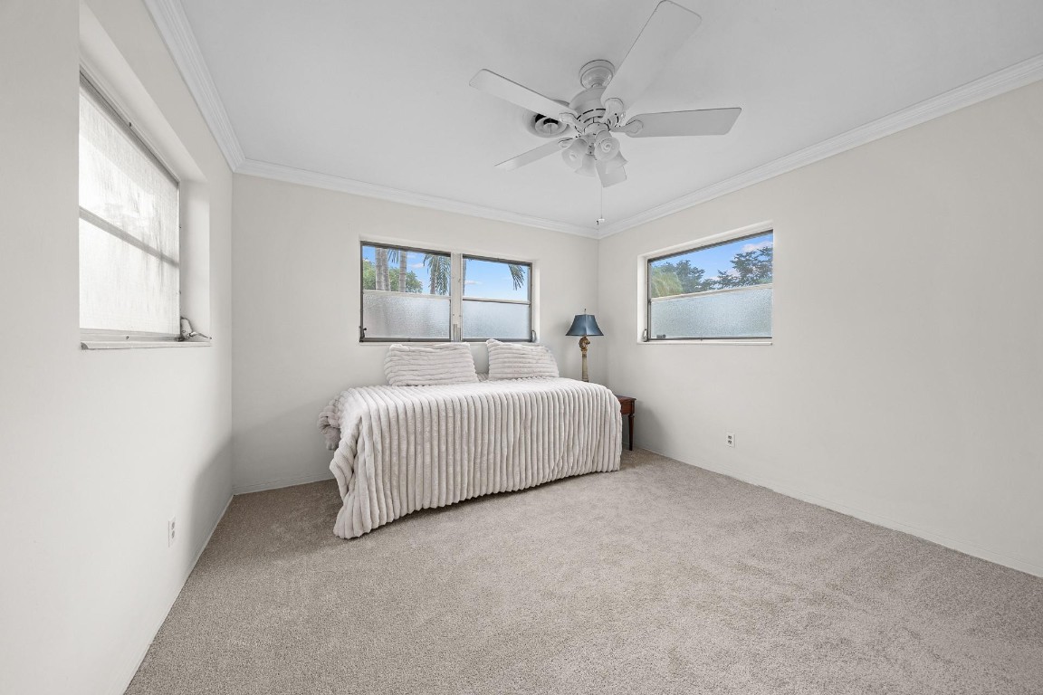 Hollywood Hills 6-22 B - Residential