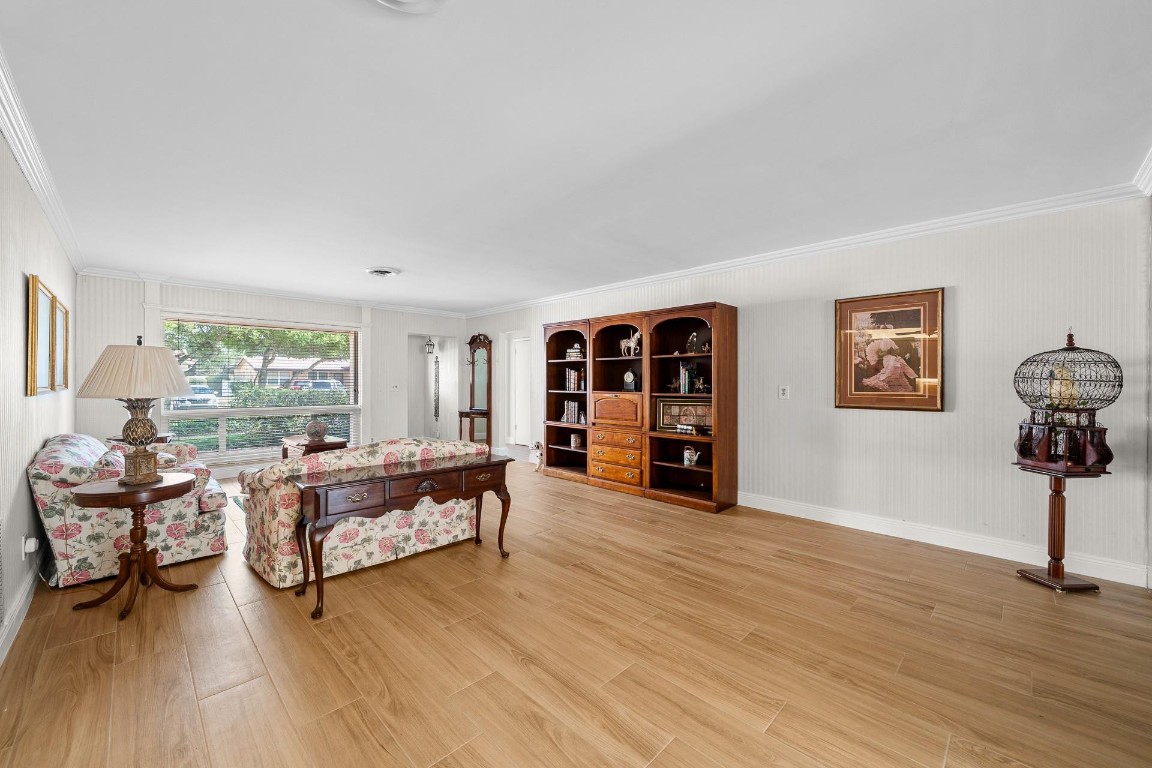 Hollywood Hills 6-22 B - Residential