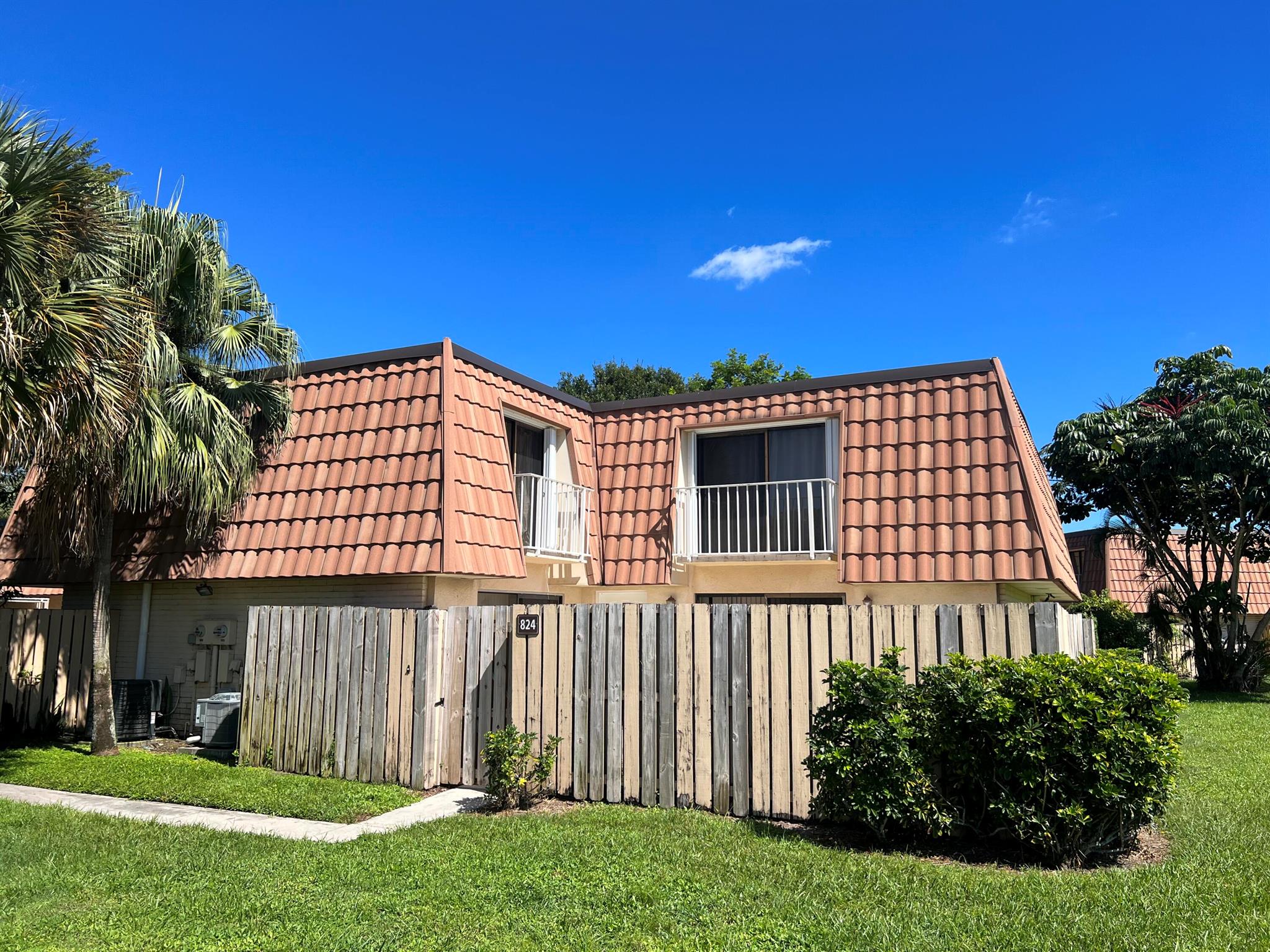 Gorgeous townhouse, light and bright! Immaculate condition! This unit has been tastefully remodeled, granite countertop, SS appliances and beautiful plank tiles downstairs and brand new carpet upstairs. Freshly painted. Wonderful Location very close to restaurants, Palm Beach Outlets and minutes to the beach. Right by I95!