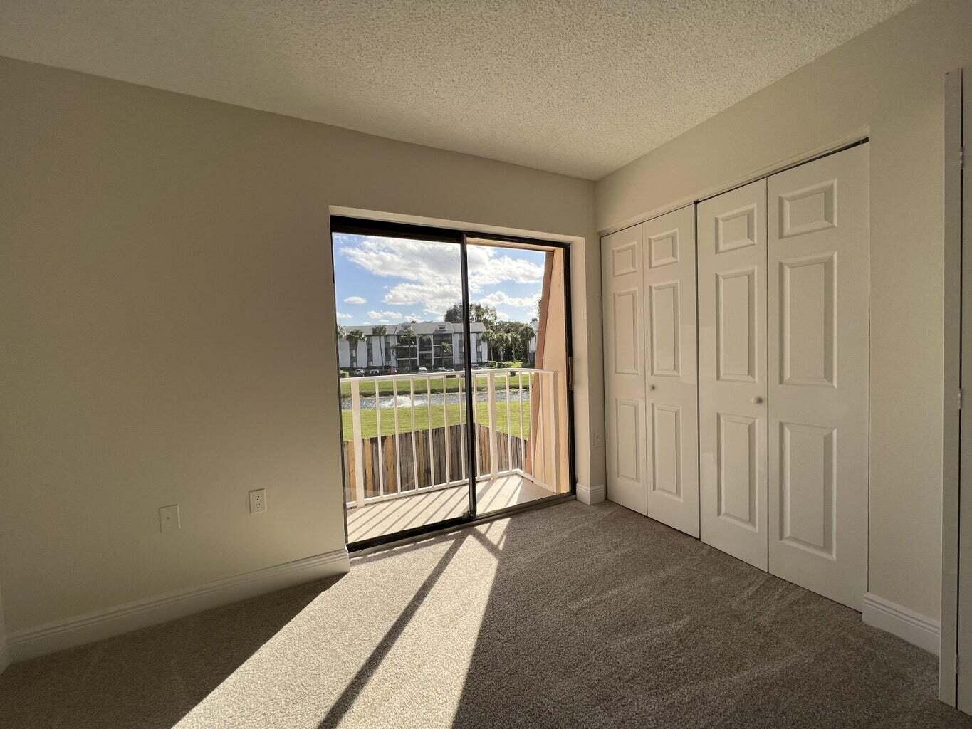 WATERSIDE LUXURY TOWNHOMES CONDO - Residential Lease