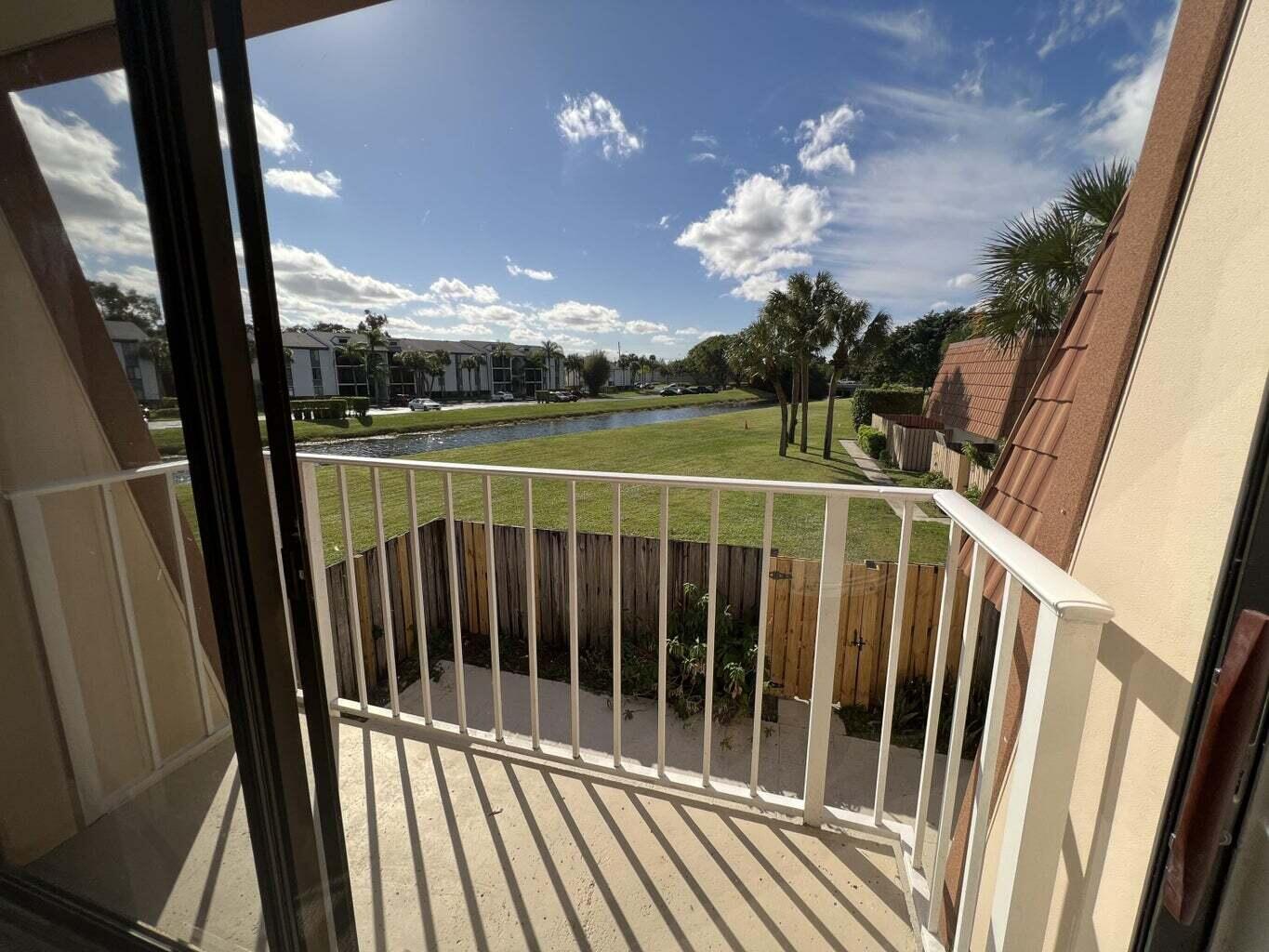 WATERSIDE LUXURY TOWNHOMES CONDO - Residential Lease