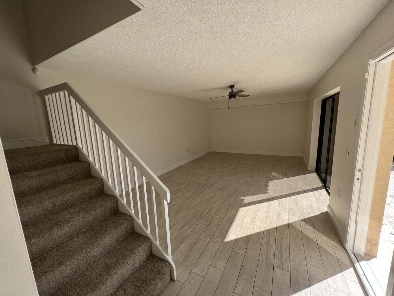 WATERSIDE LUXURY TOWNHOMES CONDO - Residential Lease