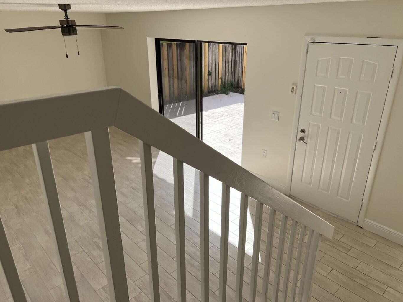 WATERSIDE LUXURY TOWNHOMES CONDO - Residential Lease